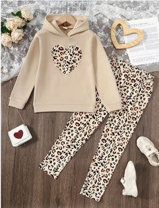 Girls 2 Piece Heart Pattern Top and Matching Leopard Print Leggings