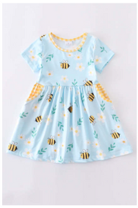 Short Sleeve Bee Print Dress